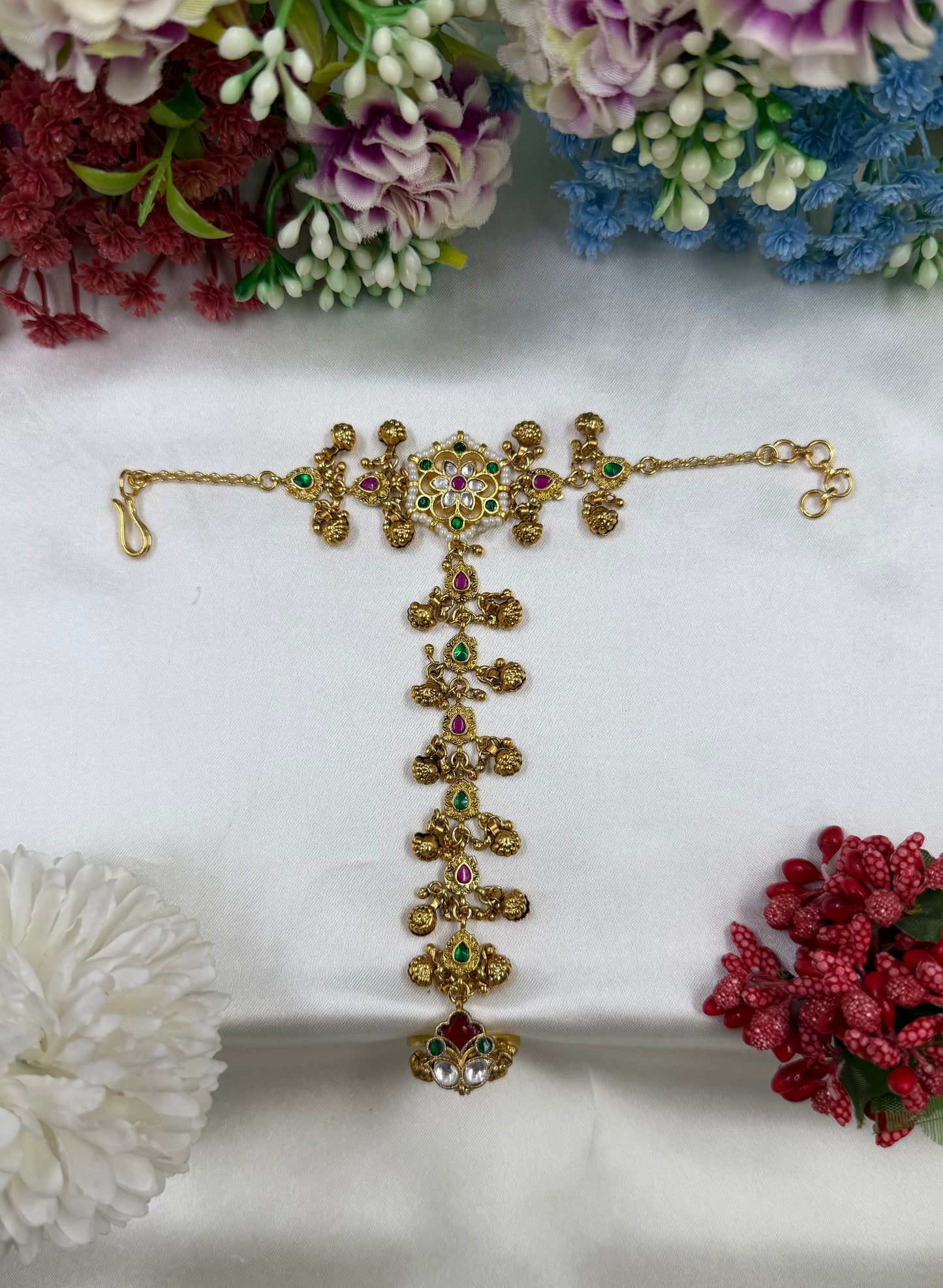 Latika Pachi Kundan Hath Panja (One Pis)