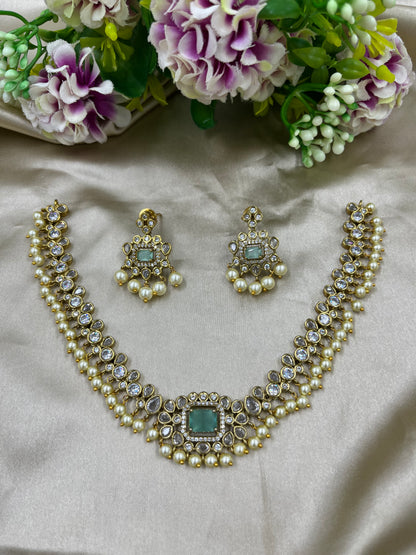 DELICATE MOTI VICTORIAN NECKLACE
