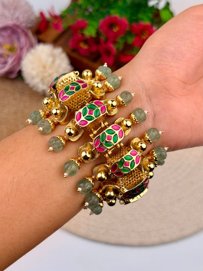 Meghna Pachi Kundan Bracelet (Adjustable)