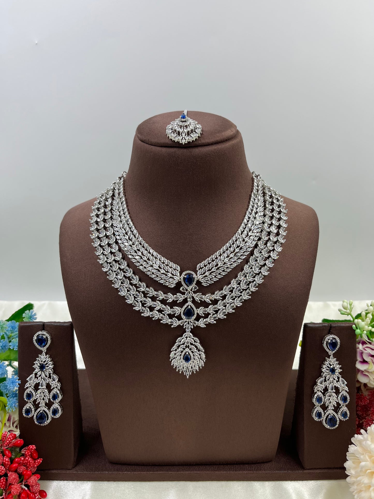 Noble Premium Ad Necklace