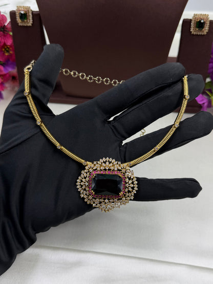 Payal Victorian Traditional Hasli Set
