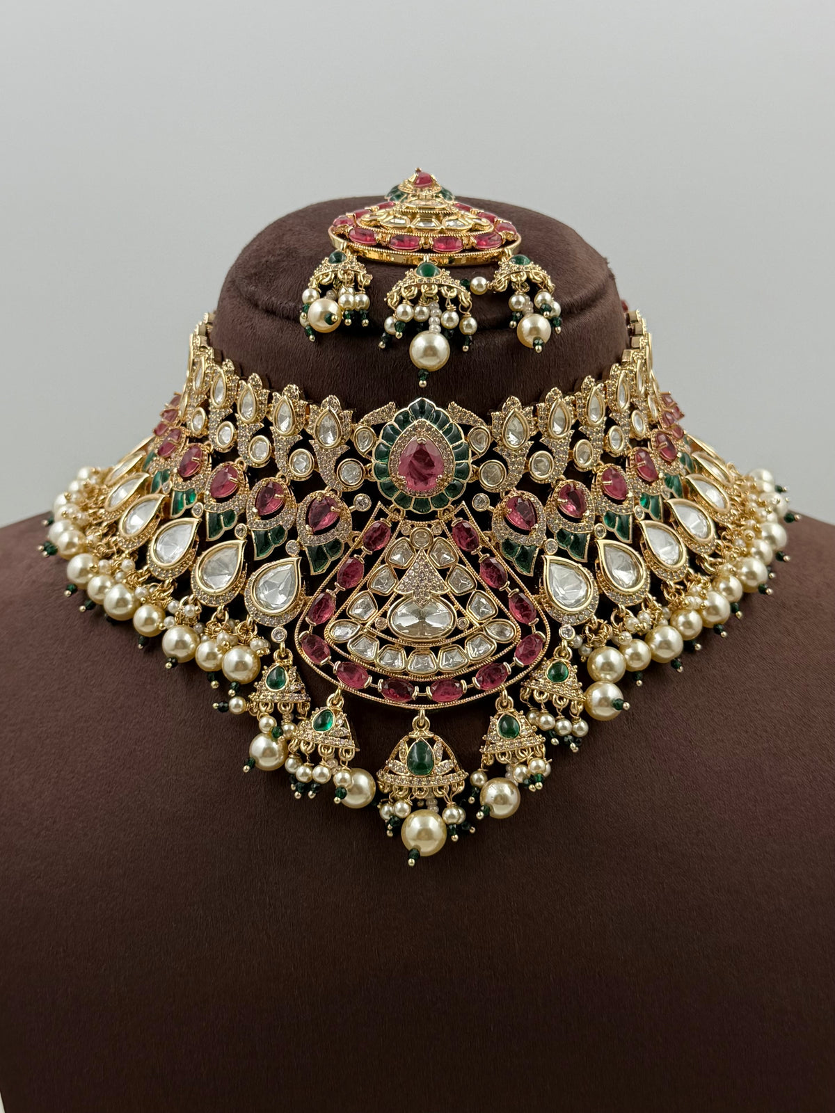Jivika Moissanite Choker Necklace Set
