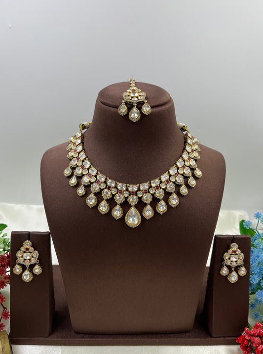 Avni Moissanite Premium Necklace