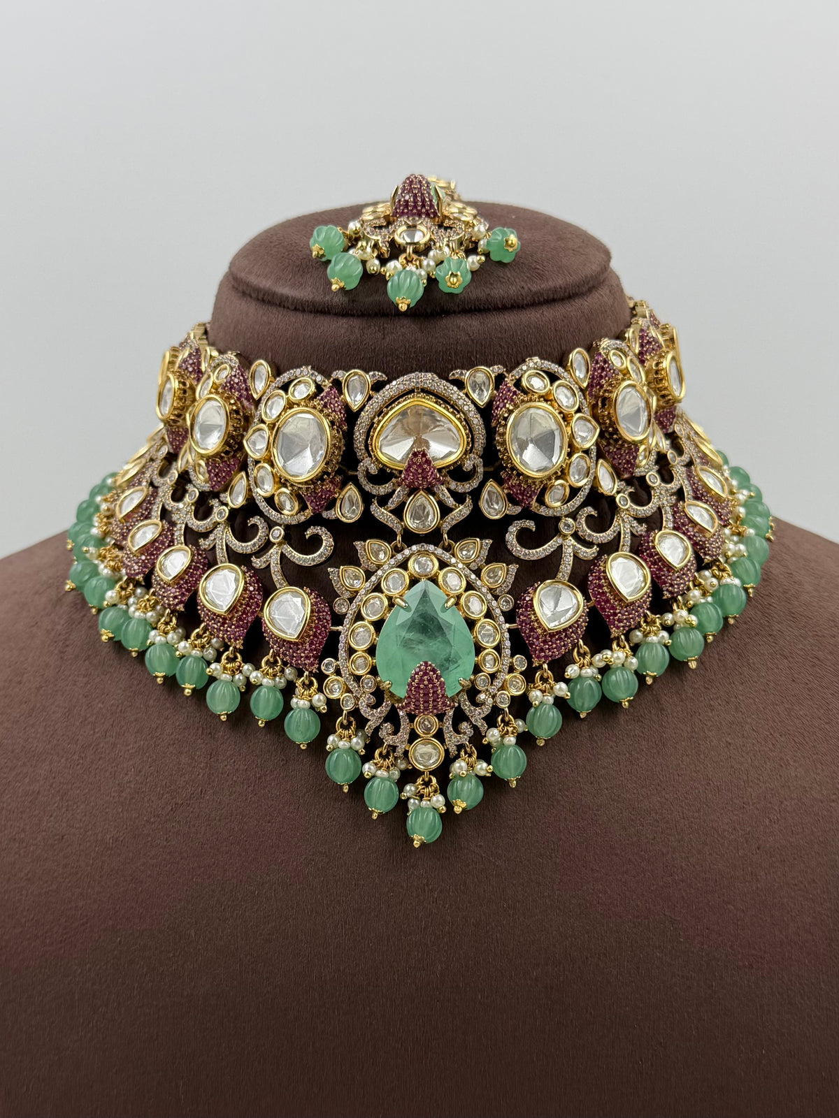 Ruhani Maharani Noor Kundan Choker Set