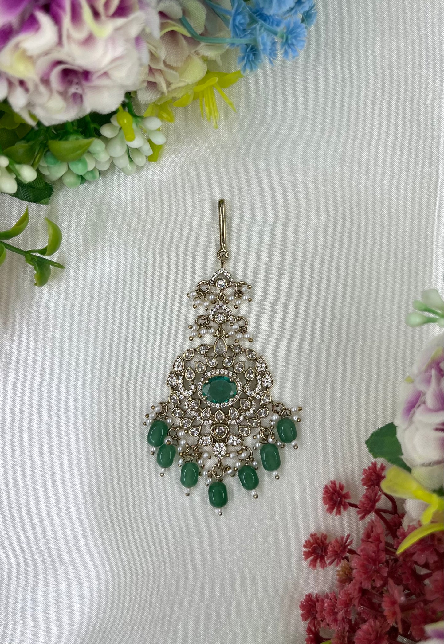 Priti Premium Victorian Mang Tika