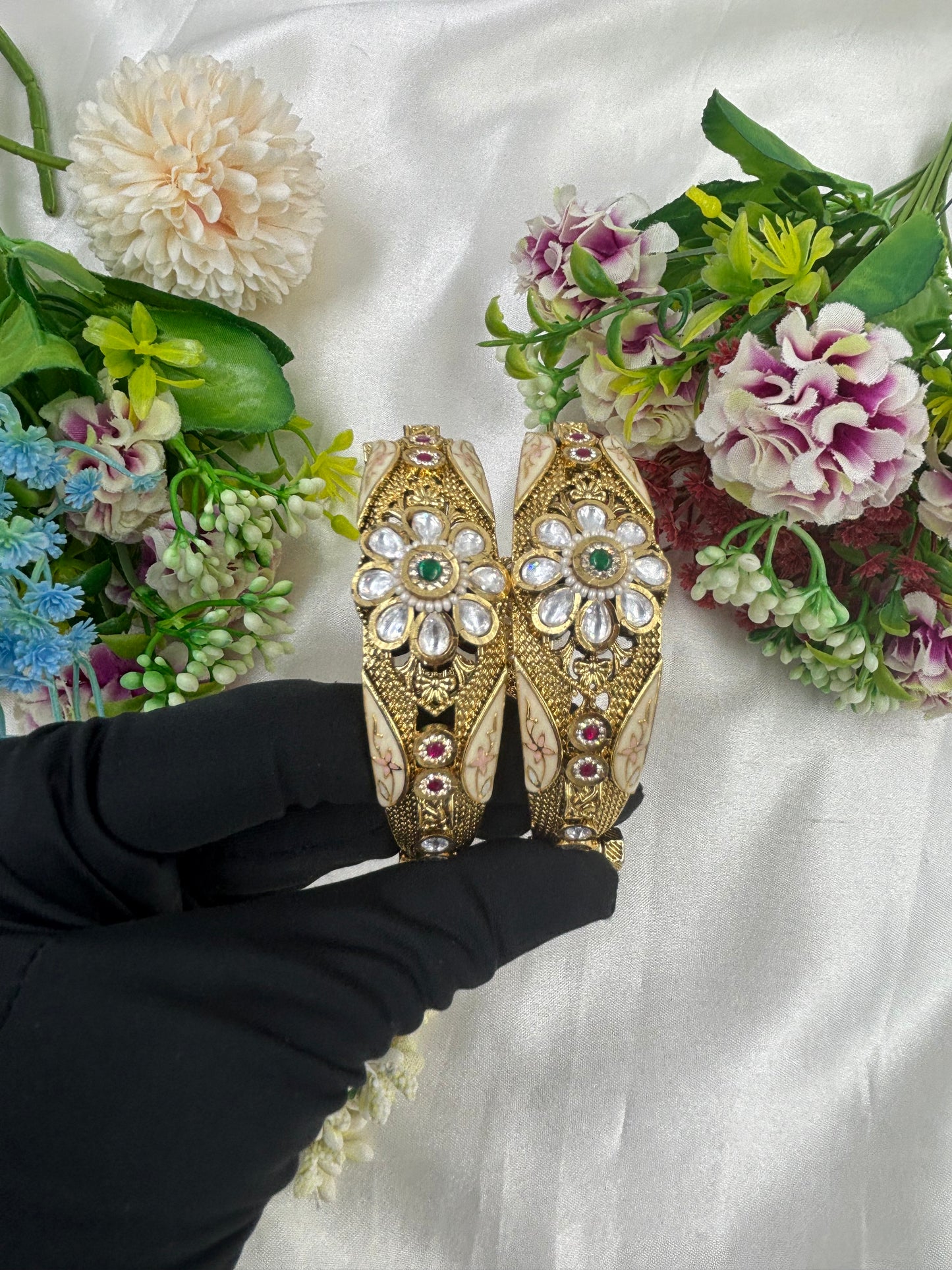 Ruhani Jhumka Heritage Bangles (Openable)