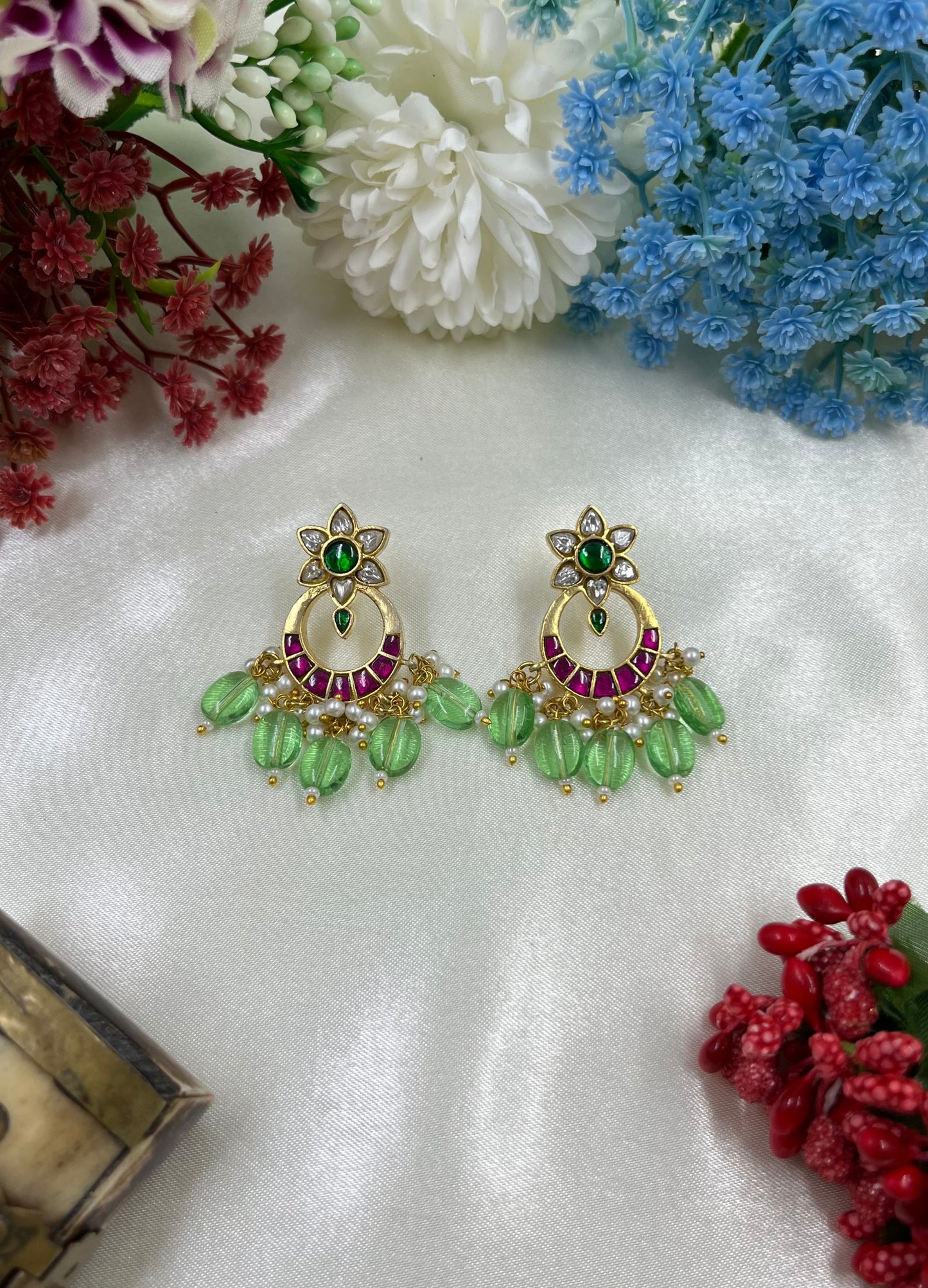 Tara Jadau Pachi Kundan Earring