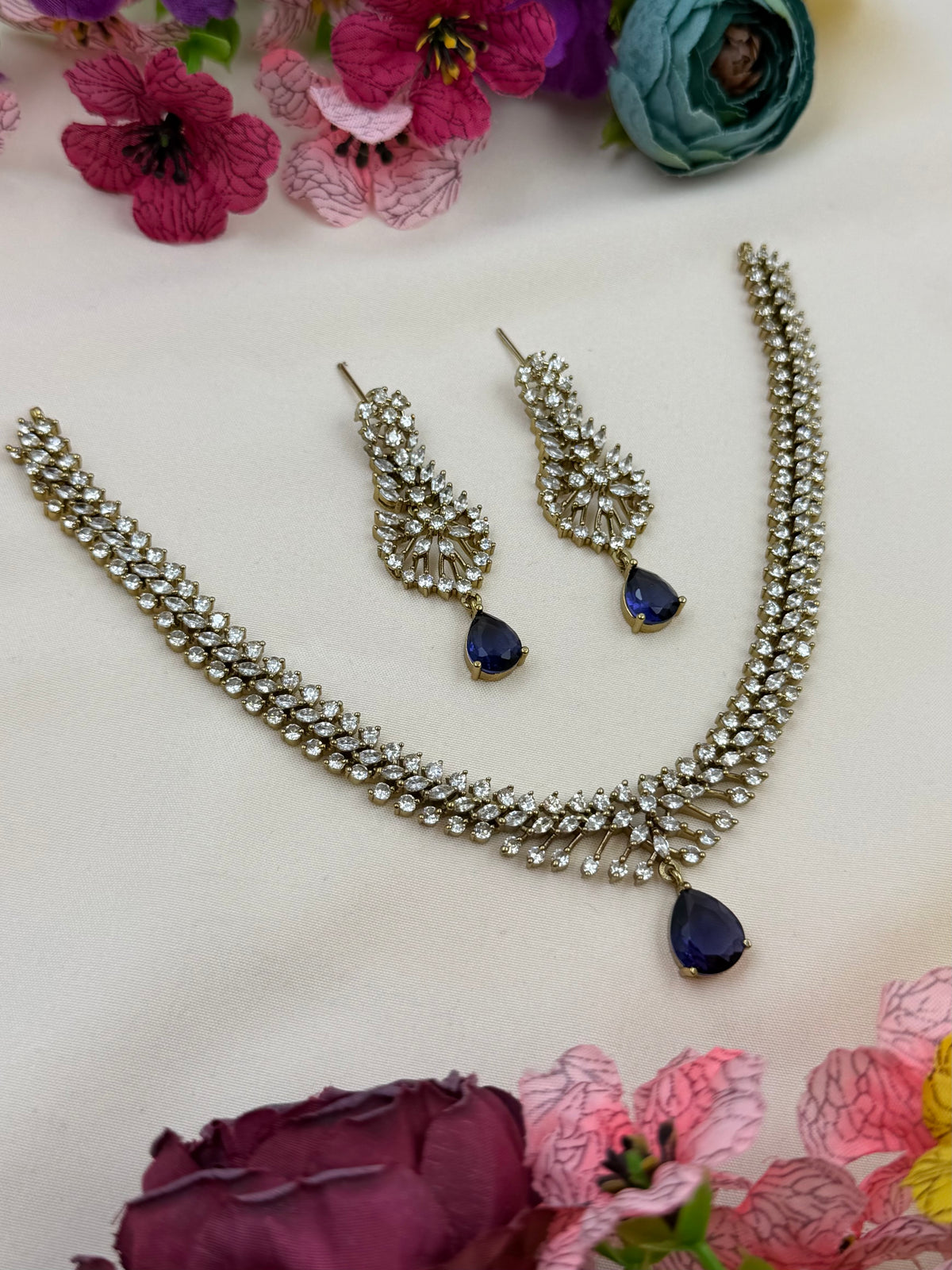 Kareena Victorian American Diamond Delicate Necklace
