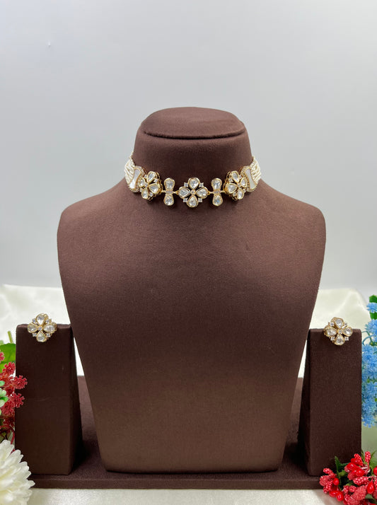 Vada Moissanite Choker Necklace