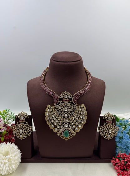 Sakshi Victorian Necklace Set