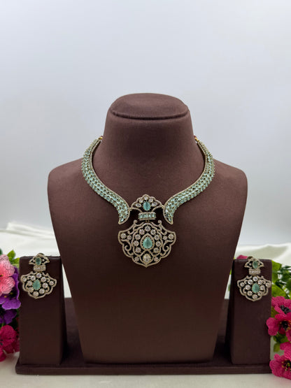 Neerja Victorian Necklace Set