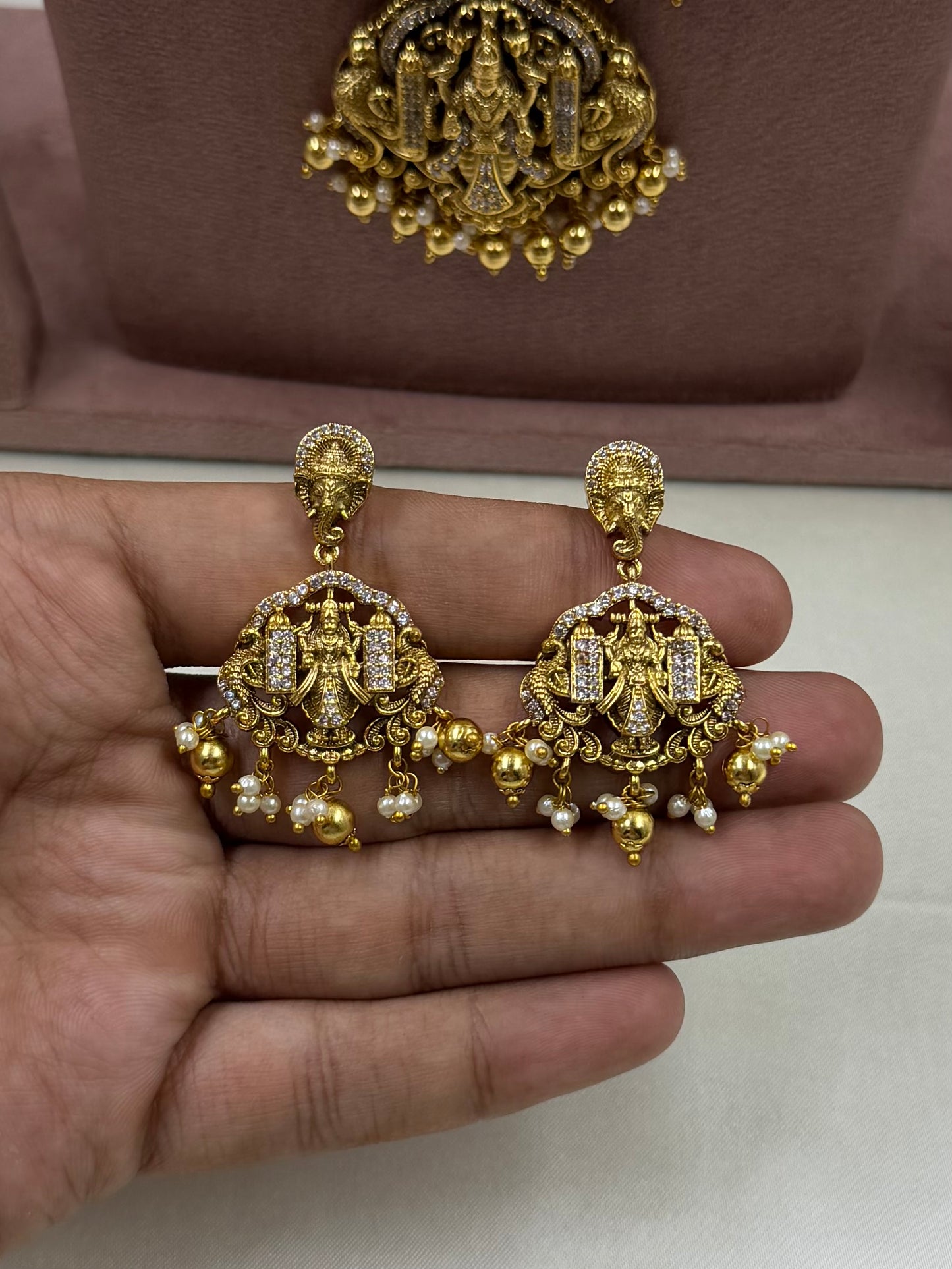 Kaavya Premium South Temple Combo Set
