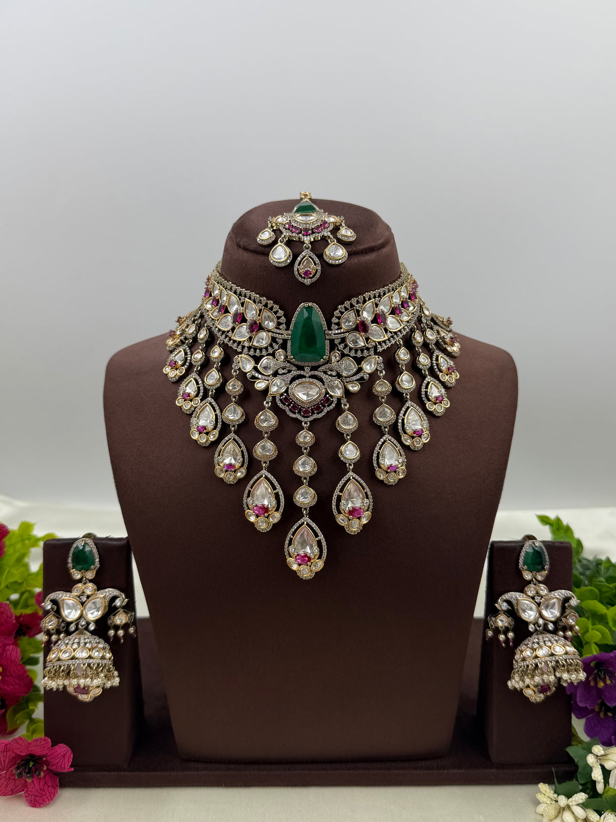 Anushka Premium Victorian Choker Necklace Set
