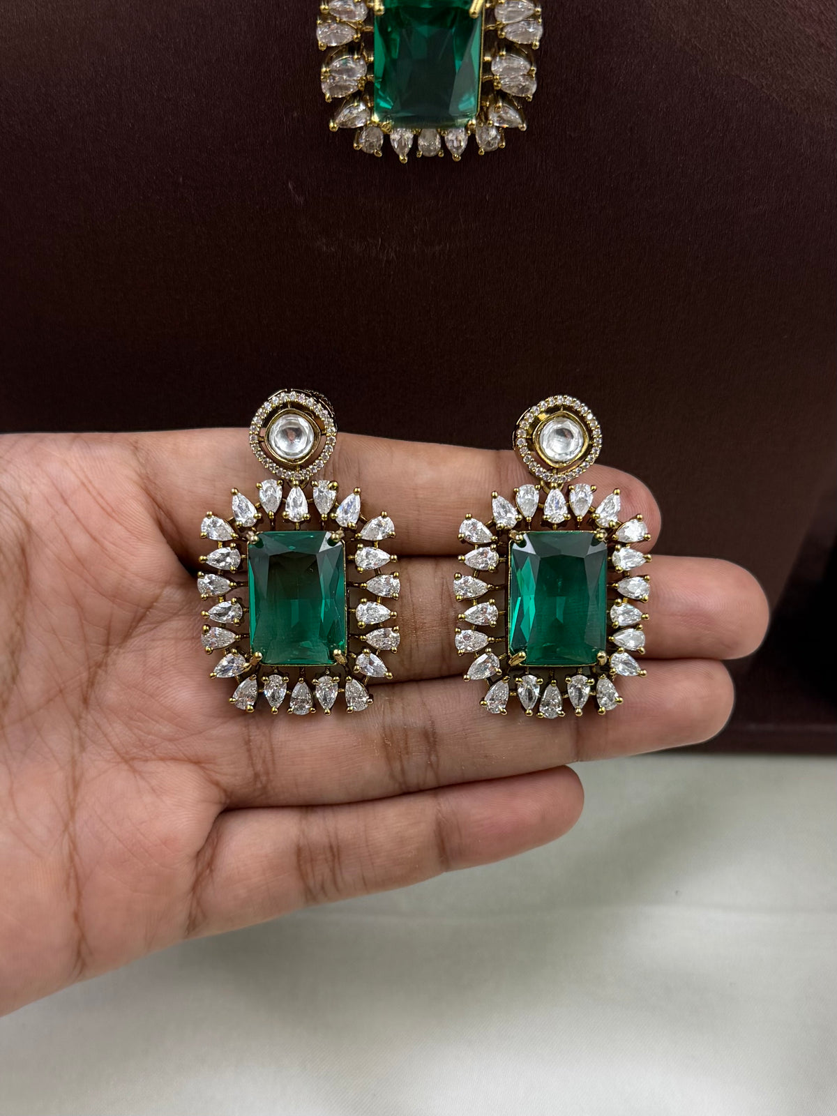Tejasvi Victorian Delicate Necklace Set