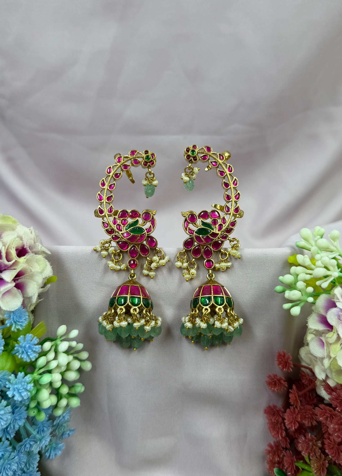 Saanvi Jaipuri Kundan Earcuff