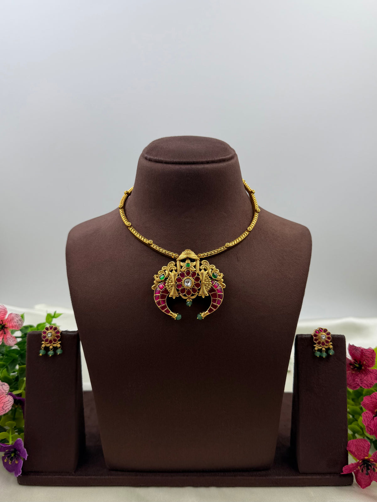 Ritvi Heritage Necklace Set