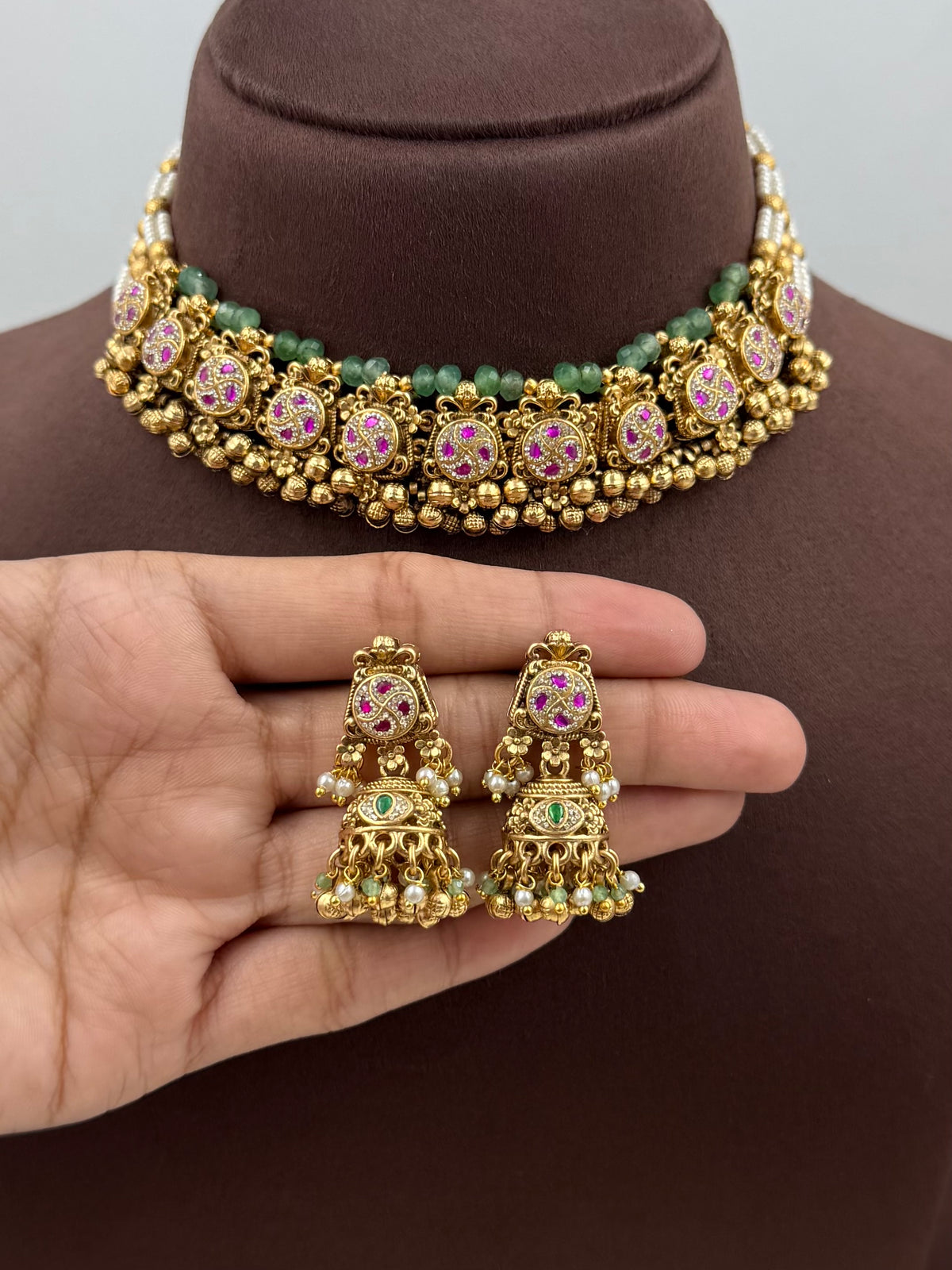 Vina Chorski Choker Necklace Set