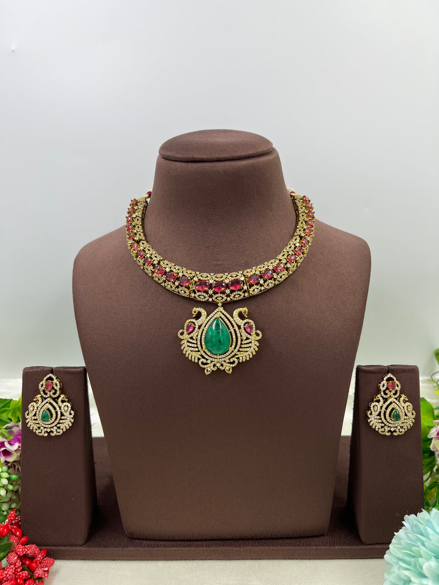 Nysa Victorian Necklace