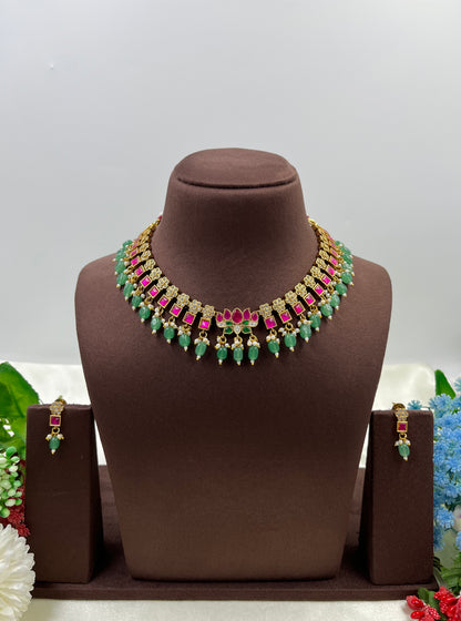 Disha Pachi Kundan Necklace