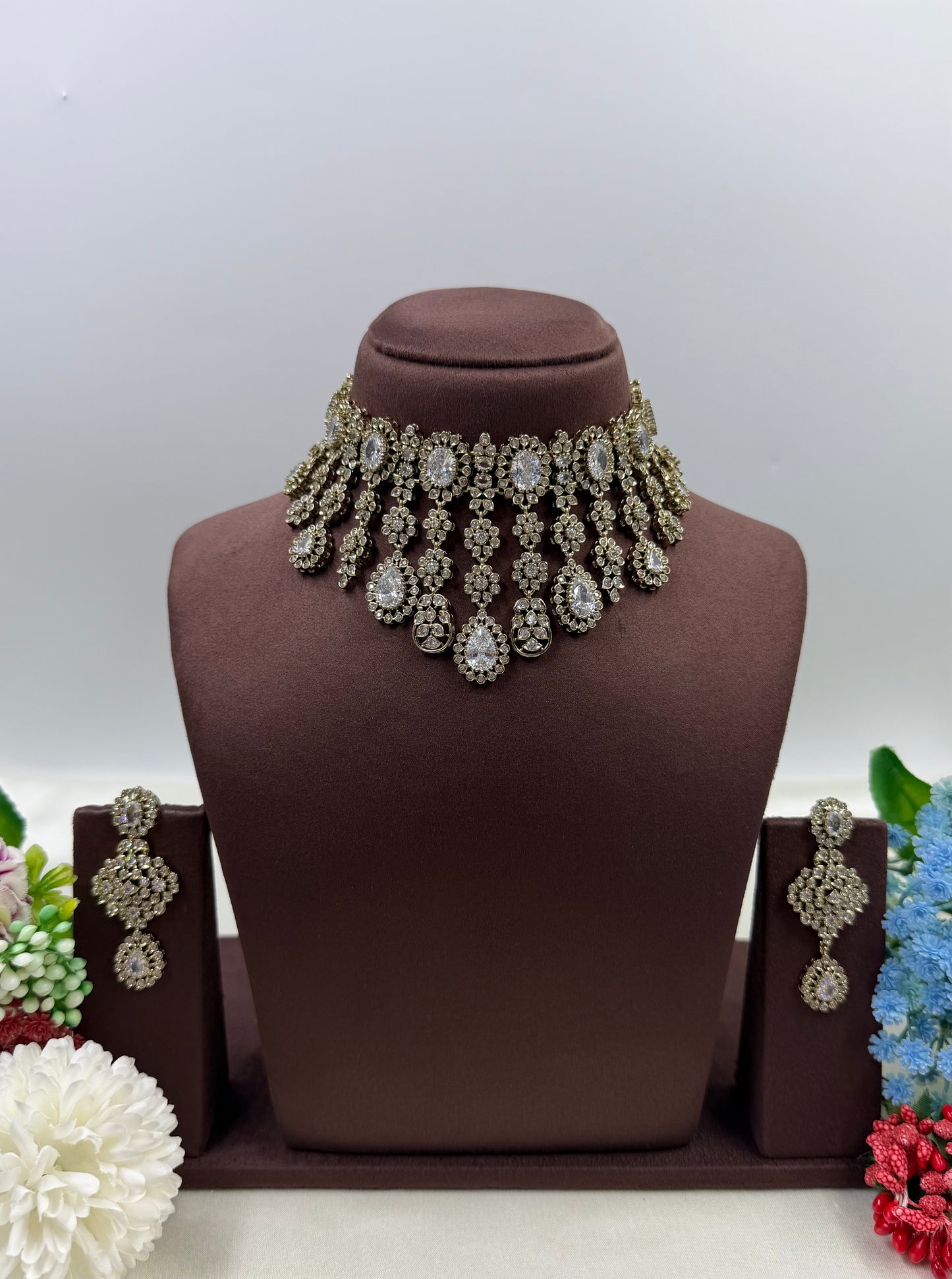 Tina Victorian Choker Necklace Set