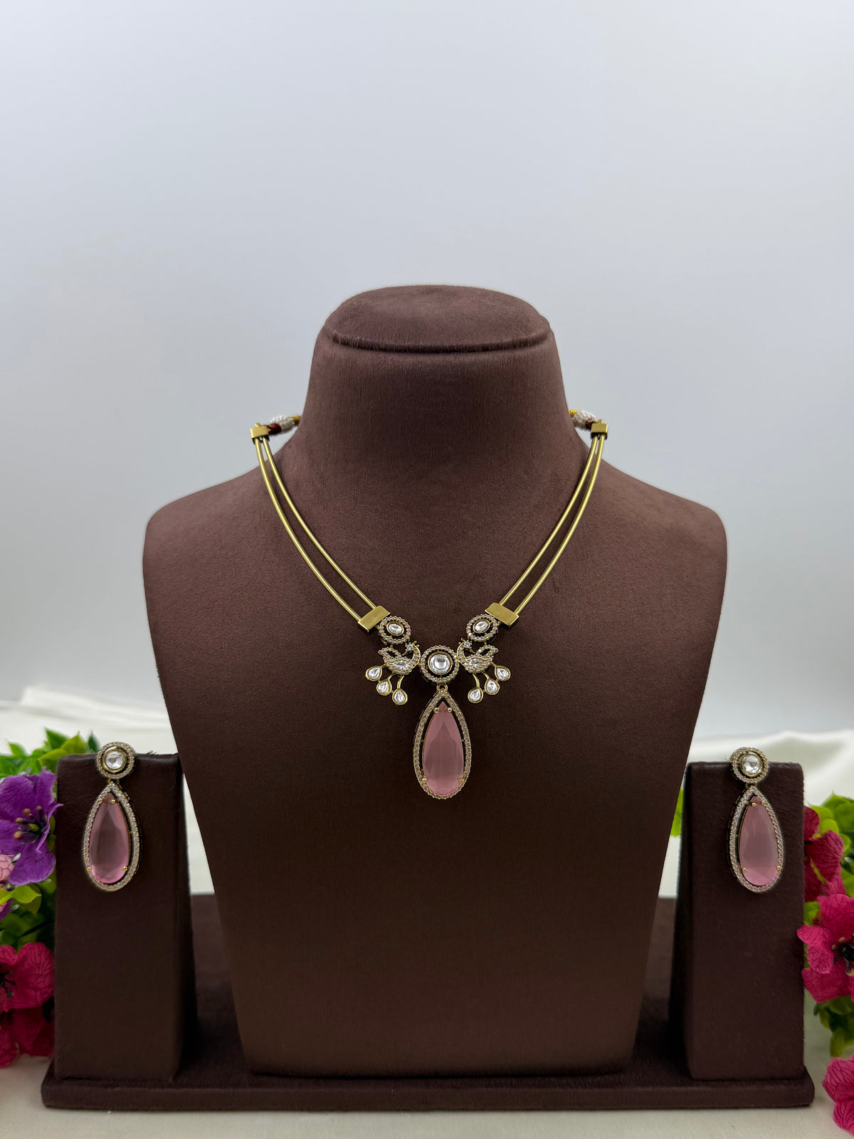 Ridhima Victorian Delicate Necklace Set