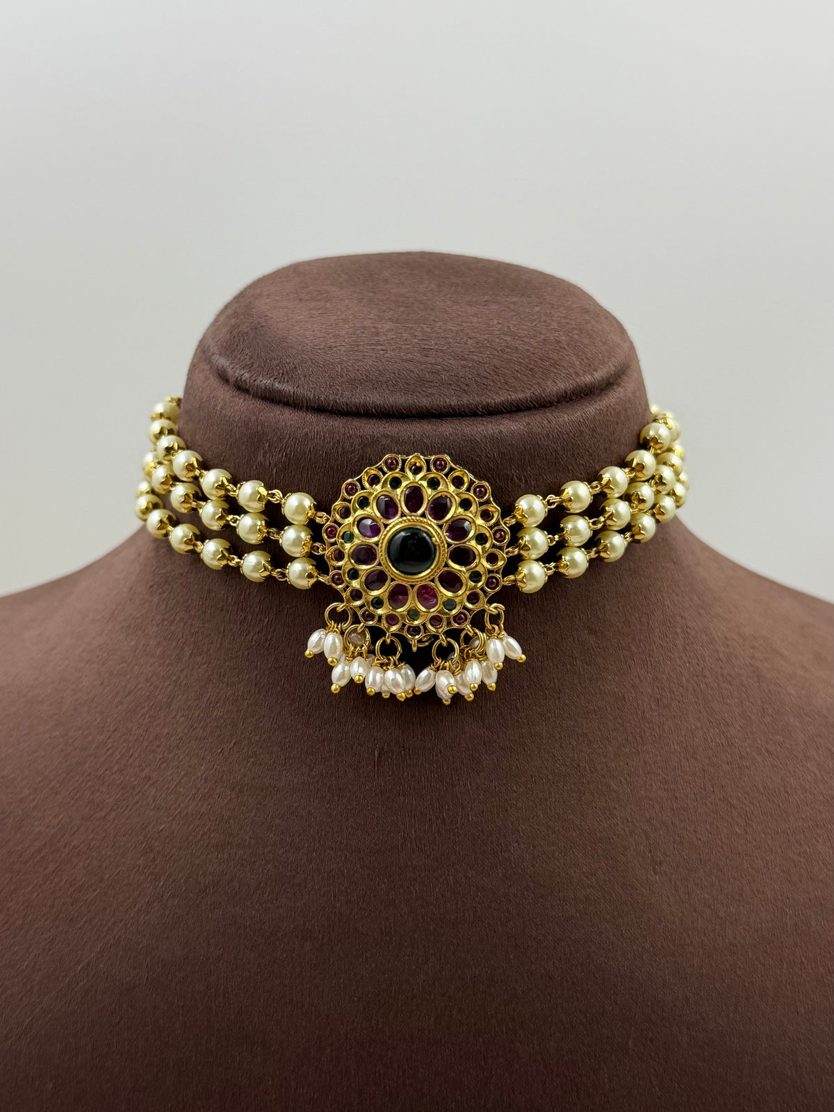 Shweta Traditional Delicate Choker Necklace Set