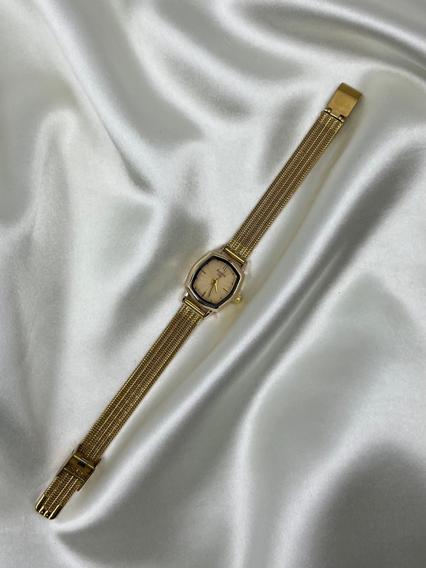 Giana Anti-Tarnish Stainless Steel Watch (Adjustable)