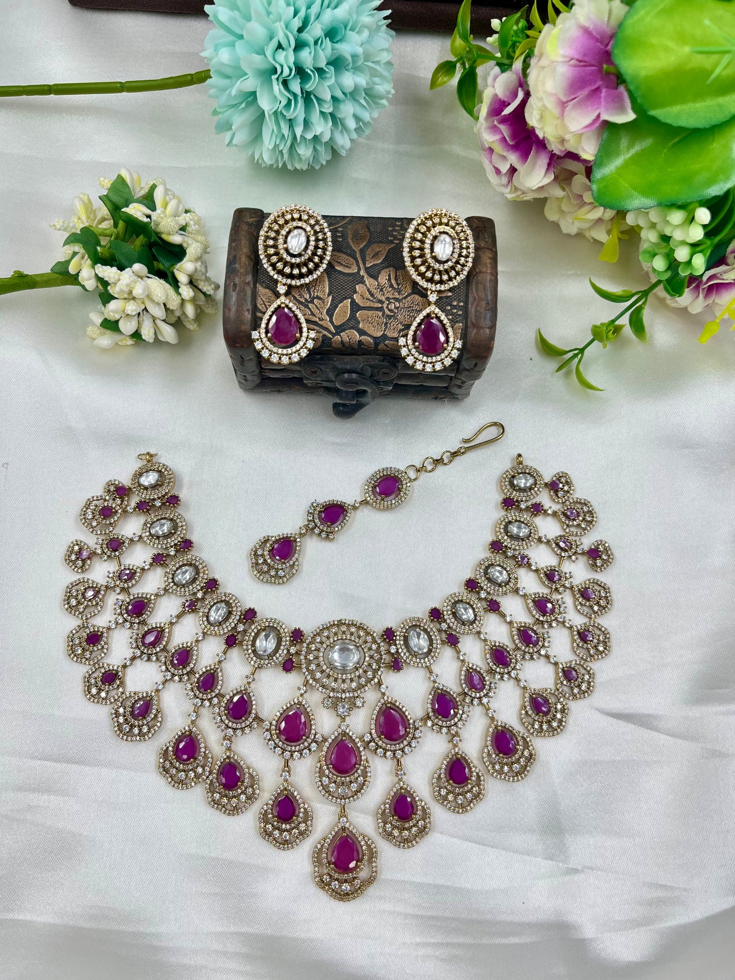 Ziva Victorian Necklace set