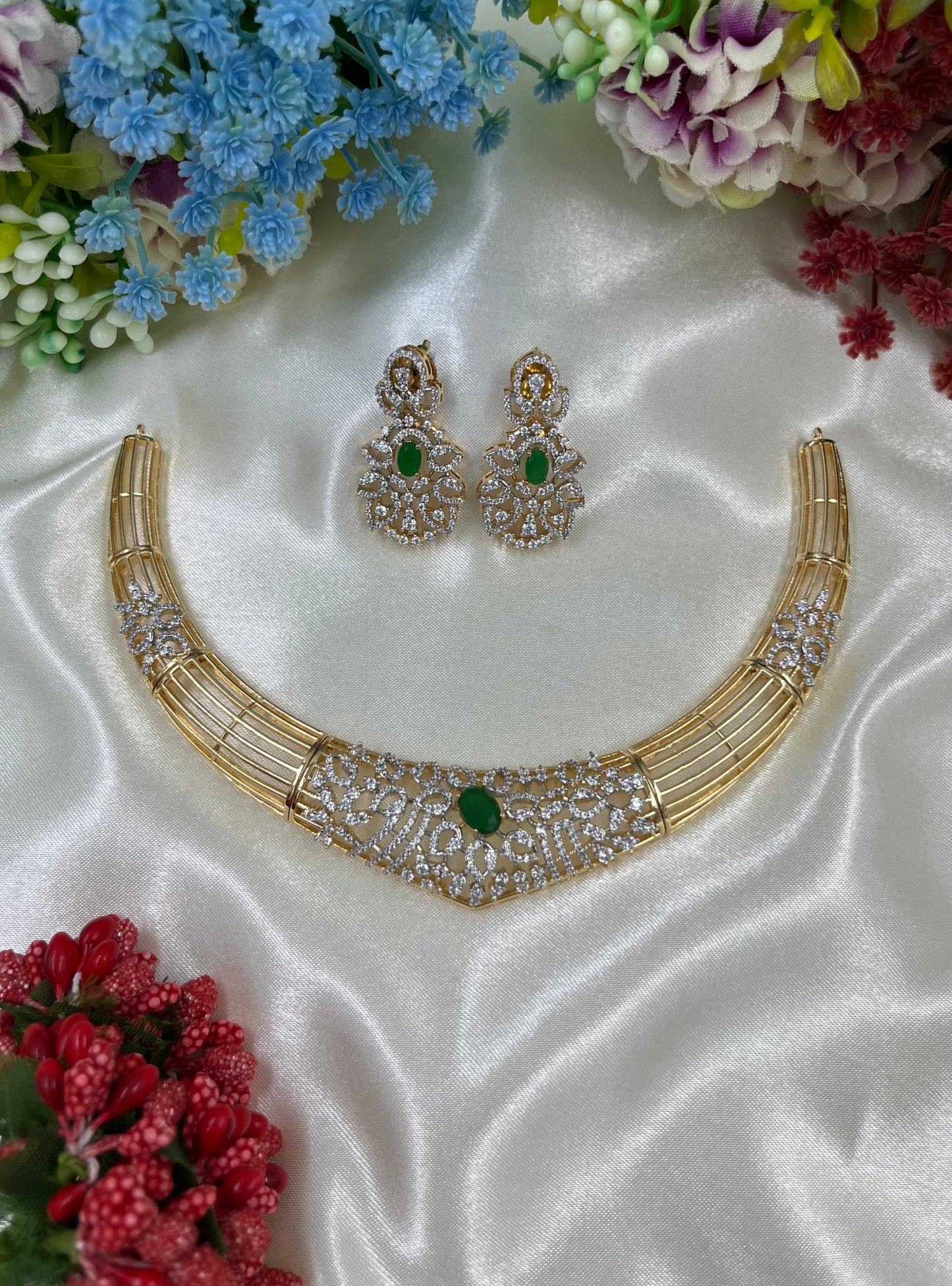 Nisa Traditional Micro Gold Necklace