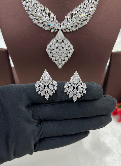 Netra American Dimond Necklace