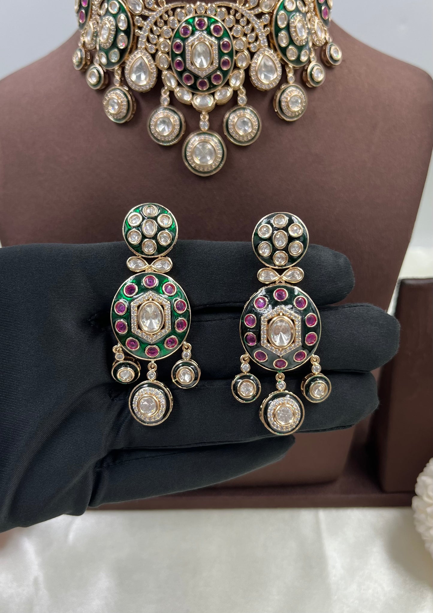 Eshani Moissanite Kundan Choker Necklace