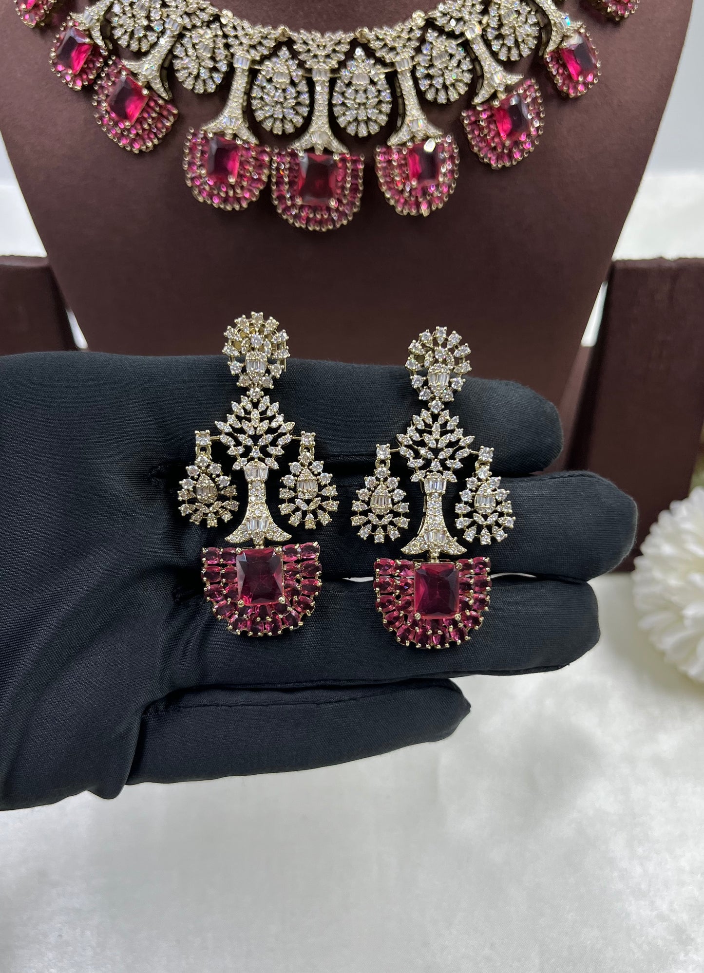 Tanvi Victorian American Dimond Necklace