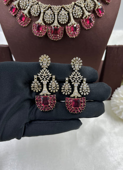 Tanvi Victorian American Dimond Necklace