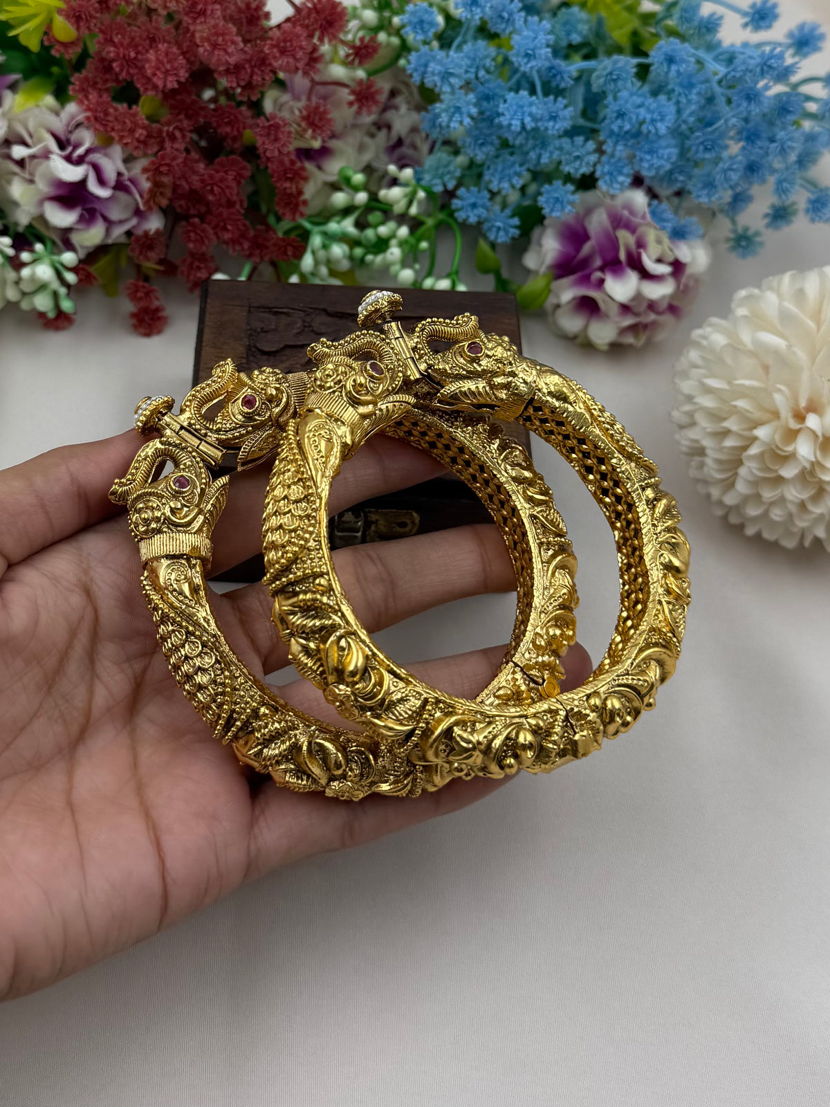Sridevi South Indian Bangles (Openable)