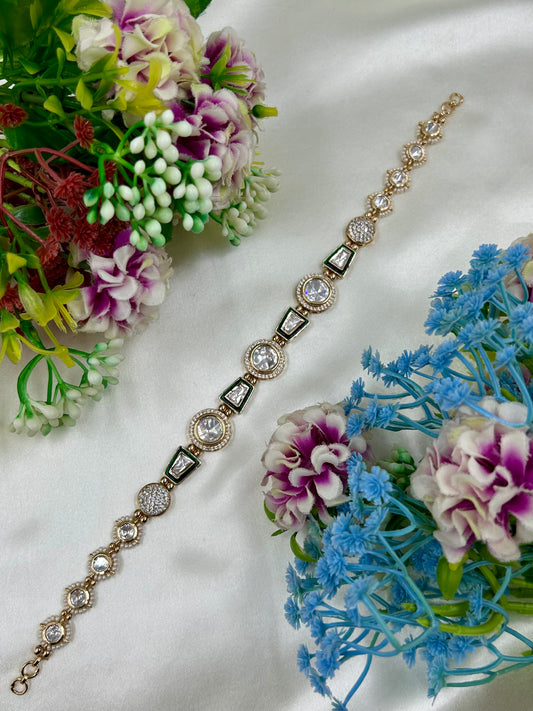 Yukta Moissanite Sheesh Patti