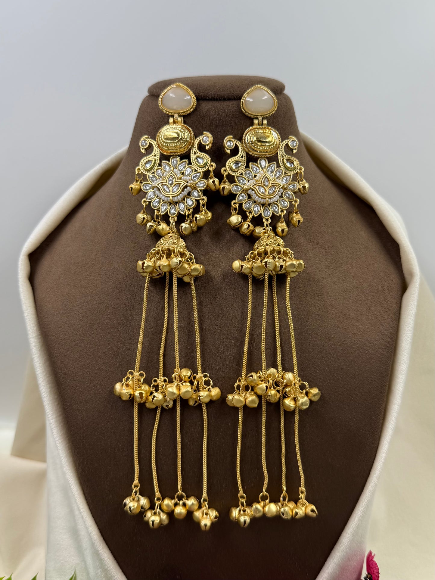 Aisha Kashmiri Earing