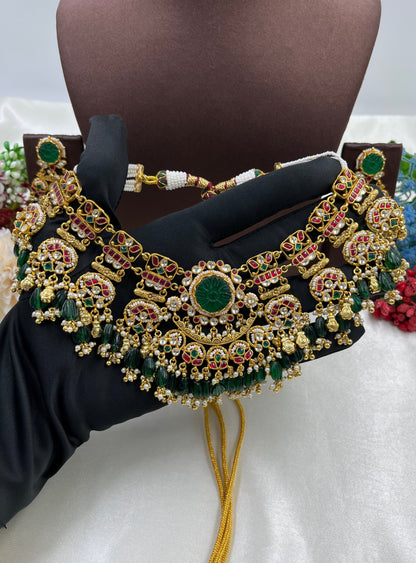 Manisha Pachi Kundan Necklace