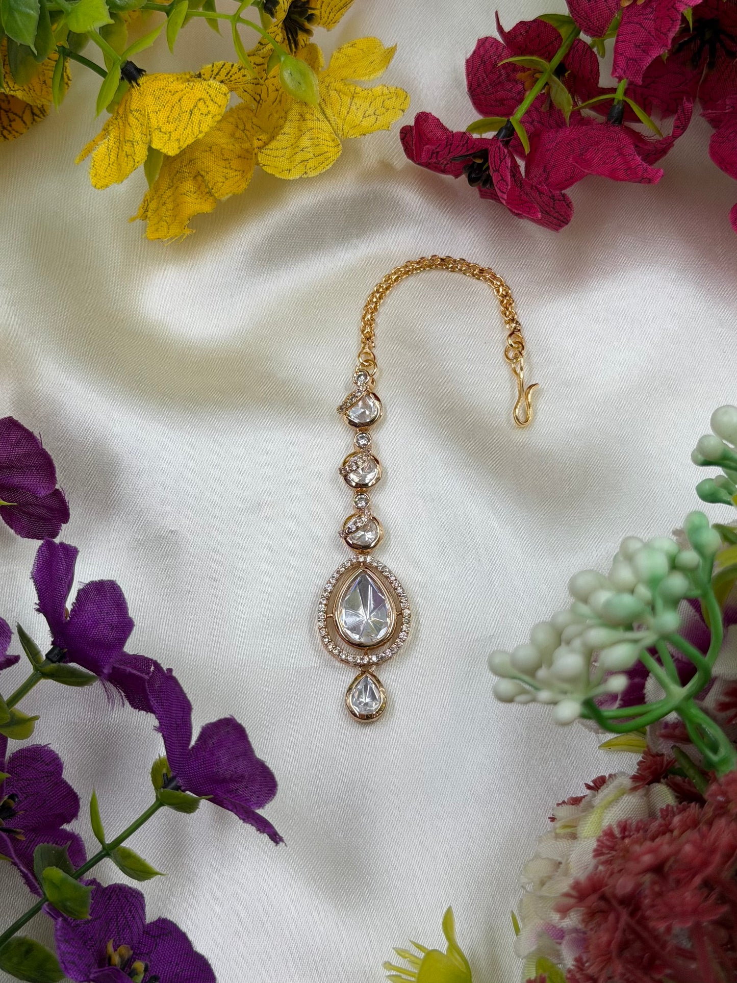 Komal Moissanite Mang Tika