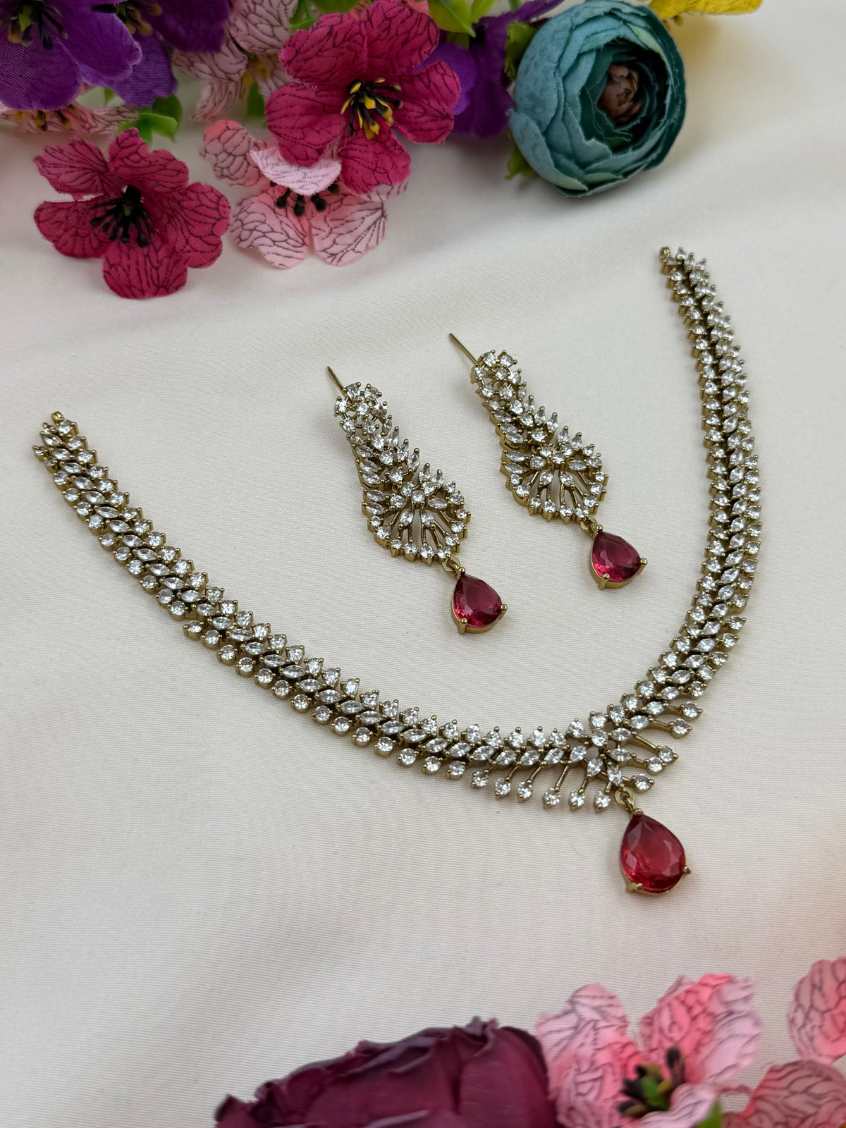 Kareena Victorian American Diamond Delicate Necklace