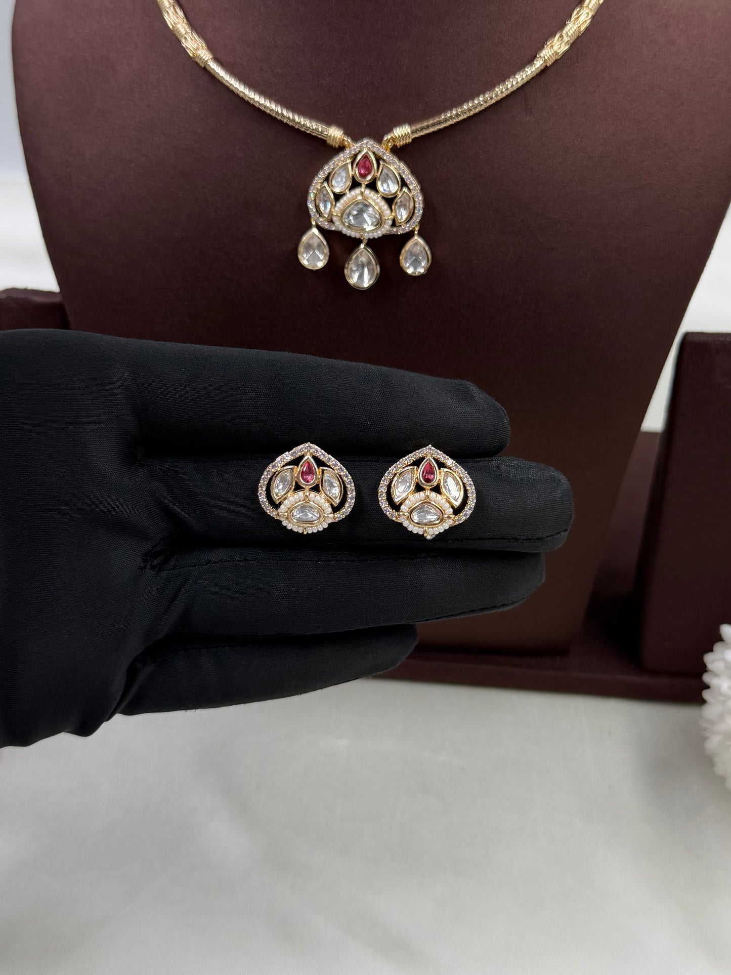 Jennifer Moissanite Hasli Necklace