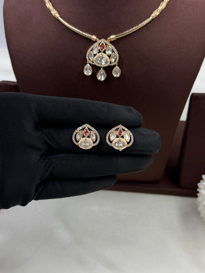 Jennifer Moissanite Hasli Necklace