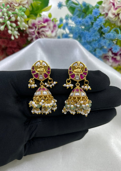 Jahnvi Jadau Pachi Kundan Jumka