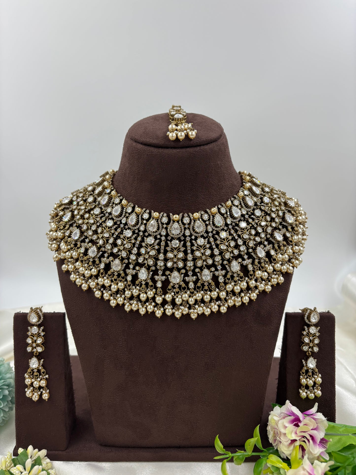 Hiren premium Moissanite Kundan Semi Bridal Necklace set