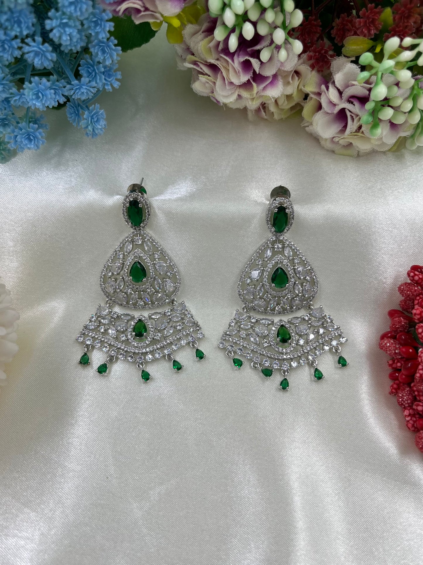 Kriti Ad Brass Earing