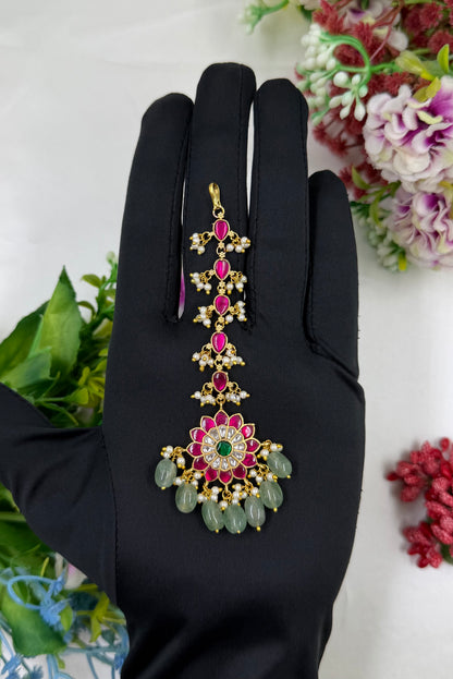 Aanya Pachi Kundan Mang Tika