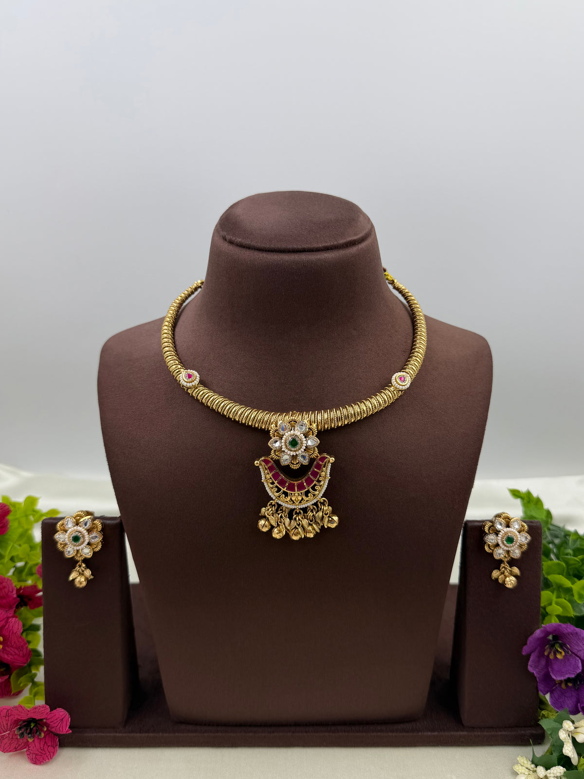 Komal Chorski Hasli Necklace Set