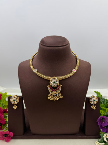 Komal Chorski Hasli Necklace Set