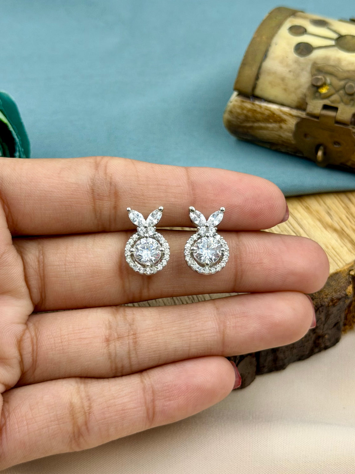 Daphne American Diamond Earring