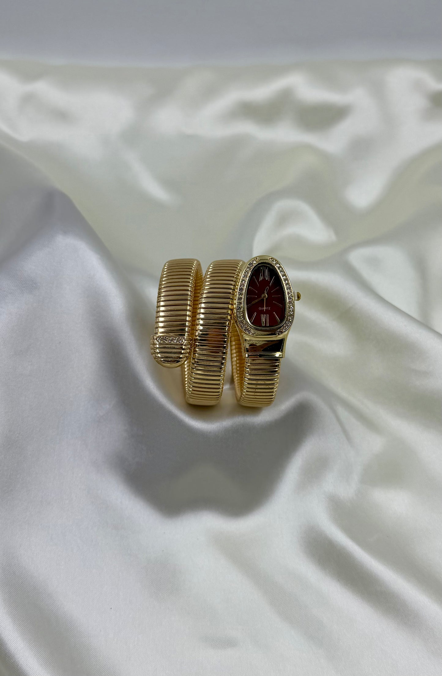 Sansi Snake White Gold Oval Analog Watch (Adjustable)