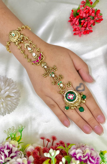 Nira Pachi Kundan Hath Panja (One Pis)